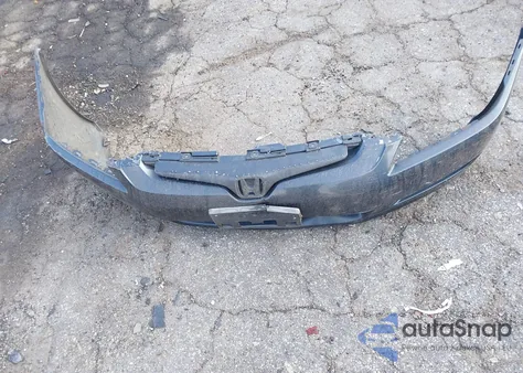 2004 Honda Accord 2.4 Lx from USA, damaged, VIN 1HGCM722X4A017382